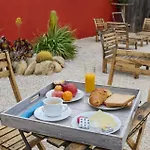 Les Mimosas