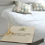 호텔 Les Mimosas 2*