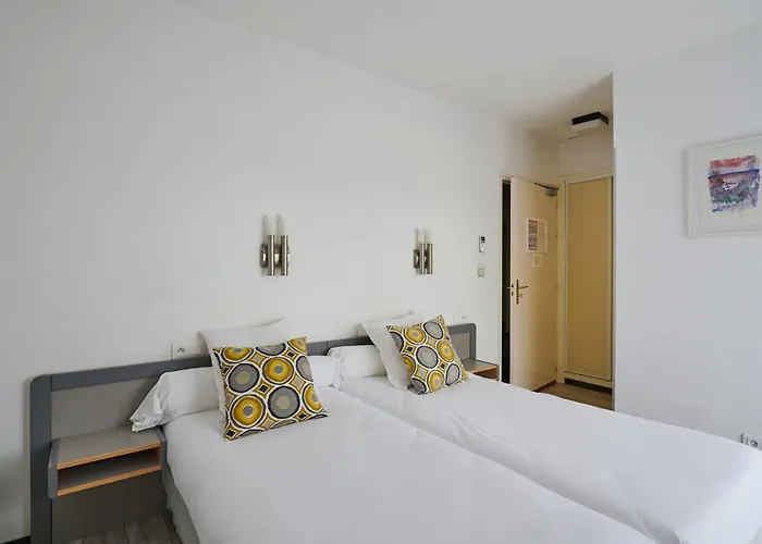 Les Mimosas Hotel 2*