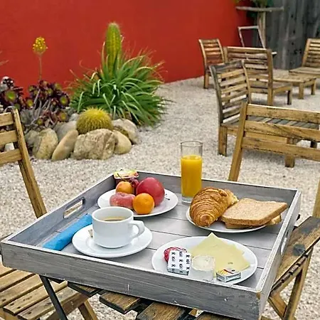 Les Mimosas Hotel 2*