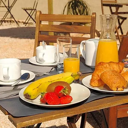 Hotel Les Mimosas 2*