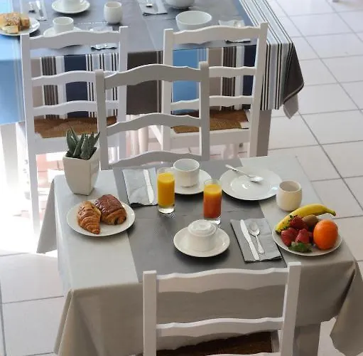 Les Mimosas Ξενοδοχείο 2*